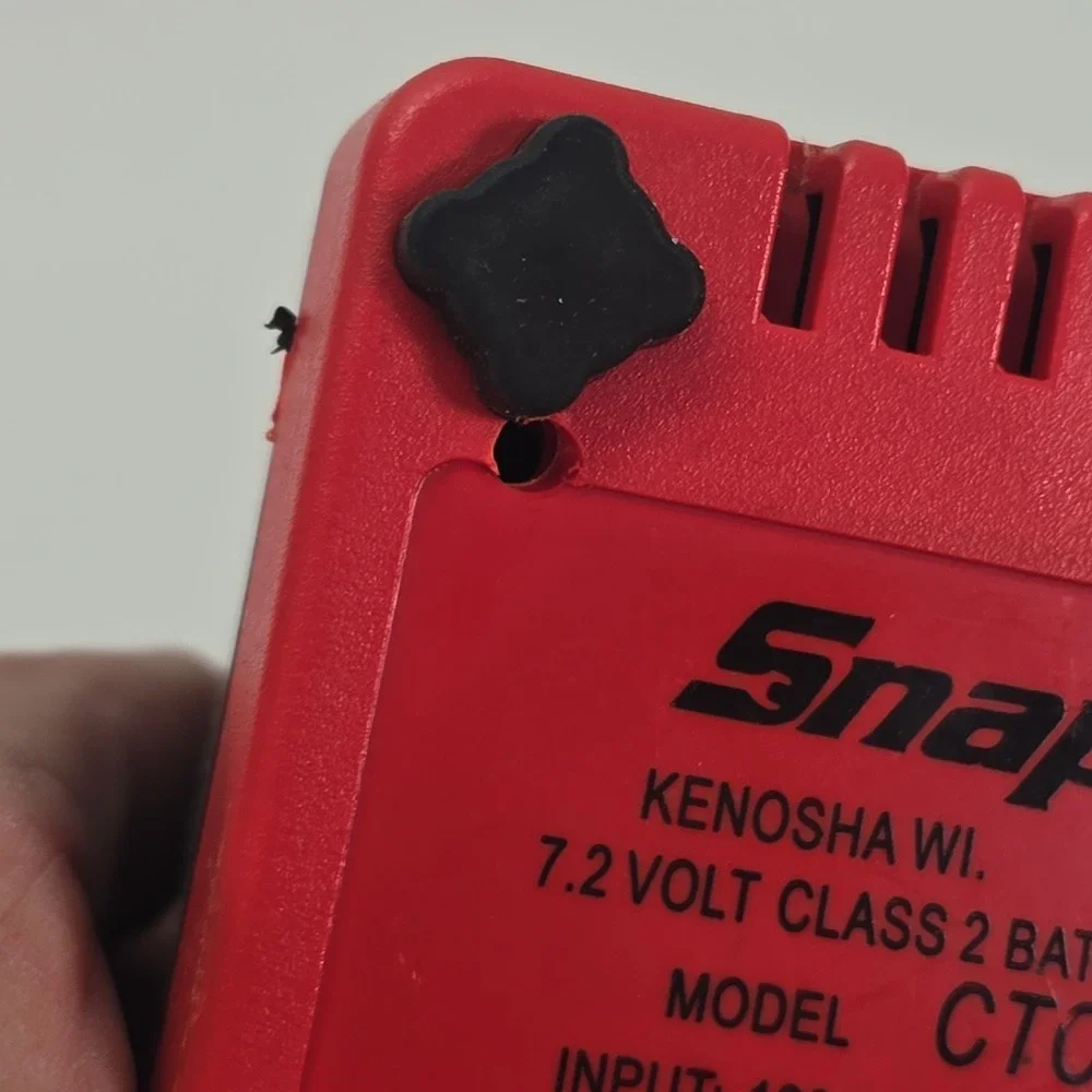 Snap-on CTC572 7.2V Battery Charger OEM Genuine Charger Only Screw Holes